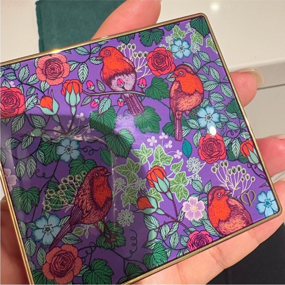 CLE DE PEAU 109 Sunrise and garden  LIMITED EDITION eye shadow